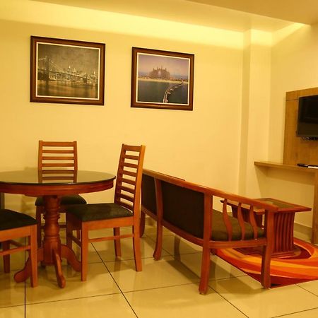 Saas Residency Hotel Kozhikode Buitenkant foto
