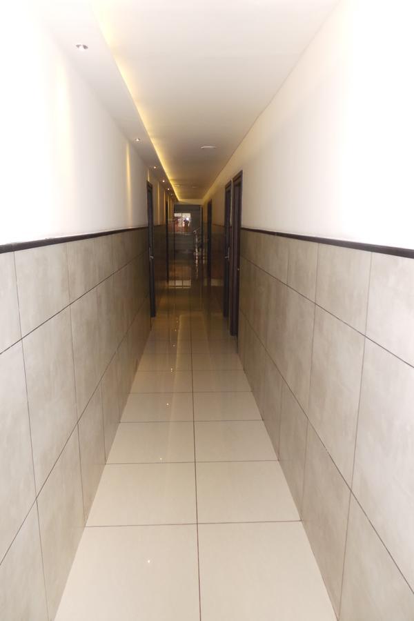 Saas Residency Hotel Kozhikode Buitenkant foto