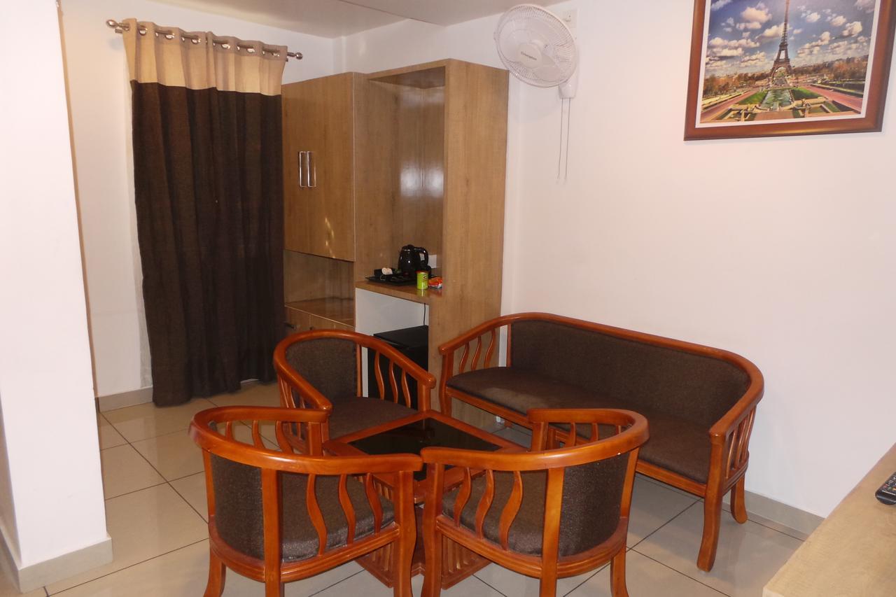 Saas Residency Hotel Kozhikode Buitenkant foto