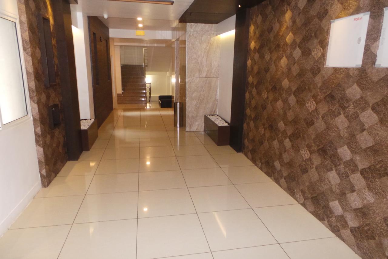 Saas Residency Hotel Kozhikode Buitenkant foto