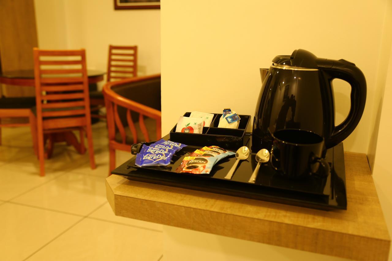 Saas Residency Hotel Kozhikode Buitenkant foto